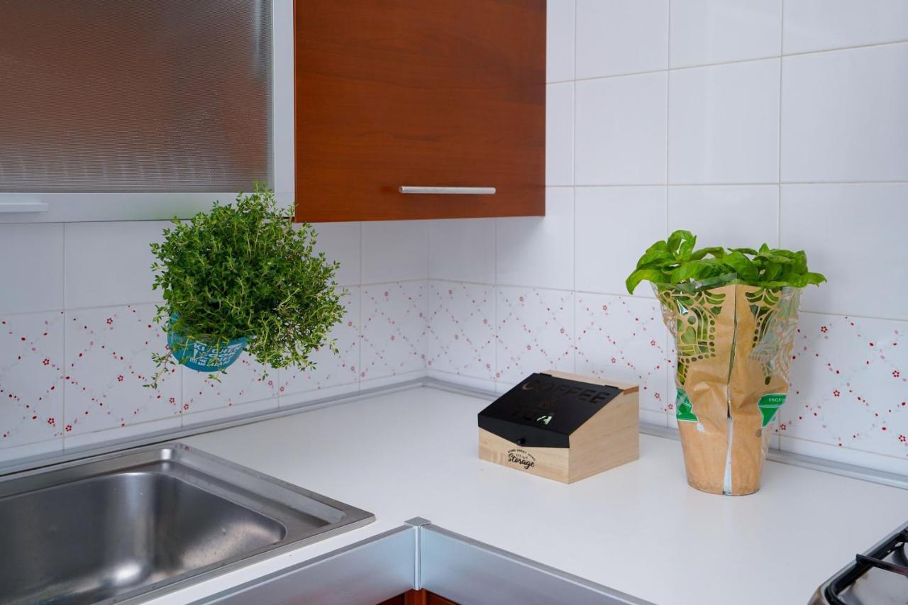 La Casa Di Azzurra Centro Citta Appartamento Fino A 4 Posti Letto E 2 Bagni Foggia Exterior foto